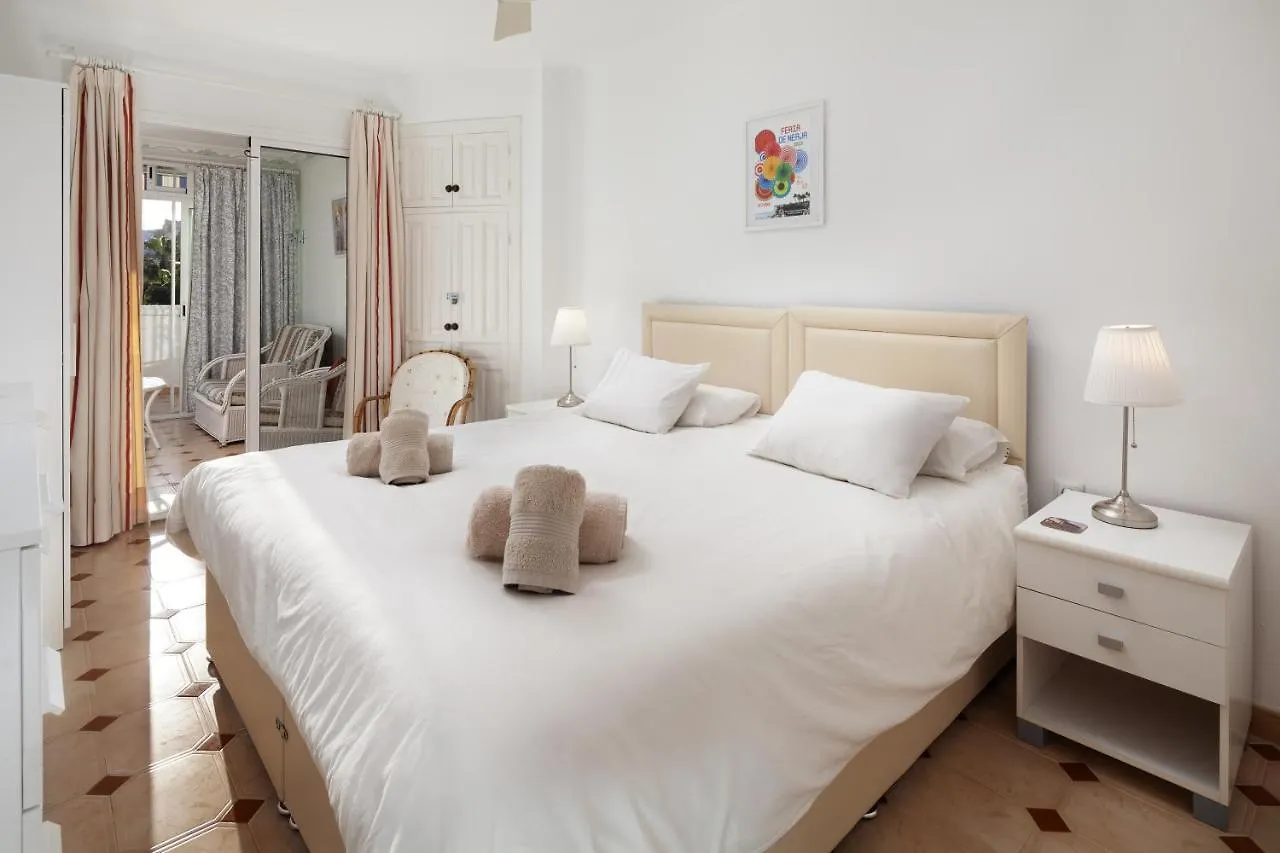 Rabat 6 El Oasis De Capistrano Villa Nerja Spanien